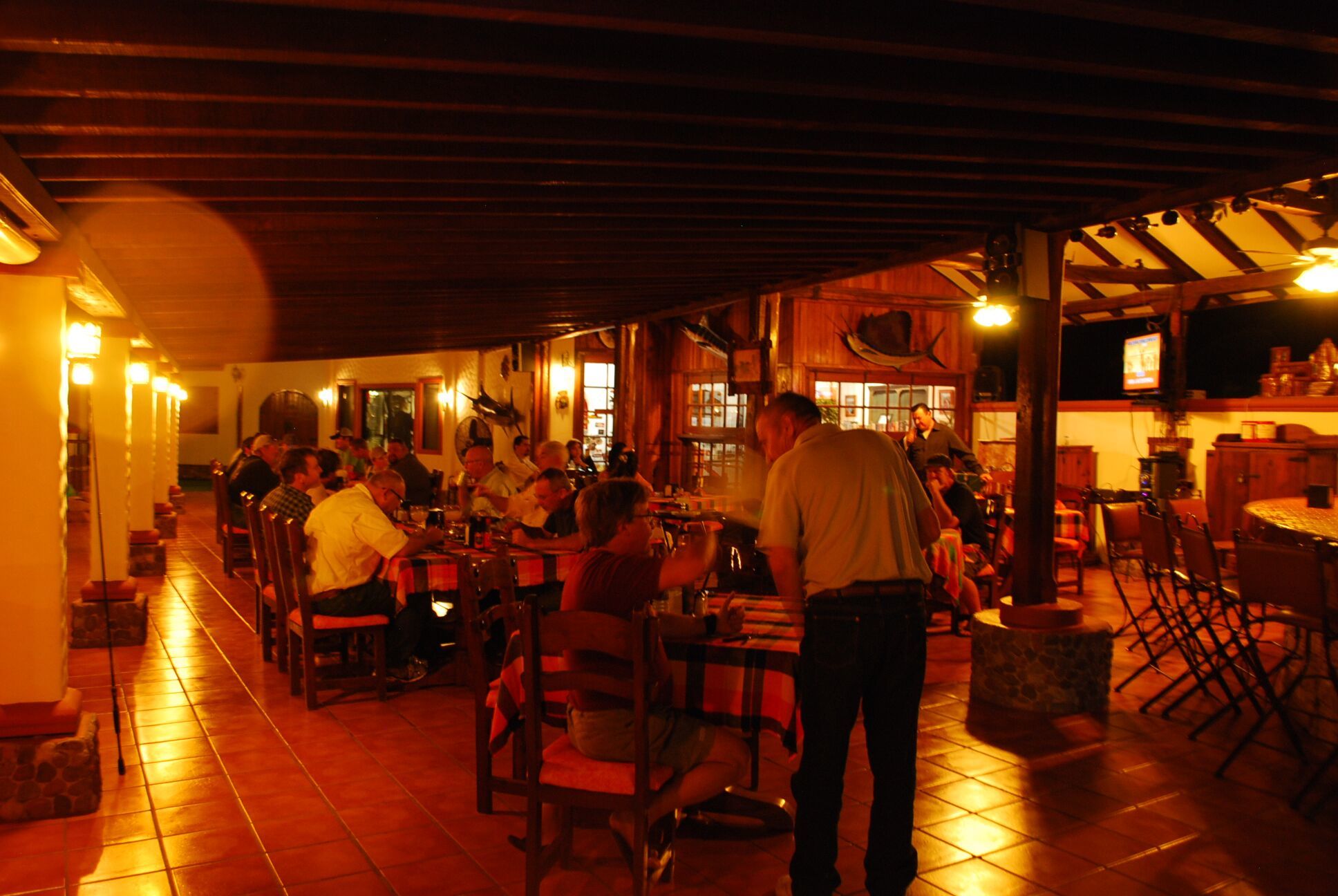 Lake El Salto Anglers Inn